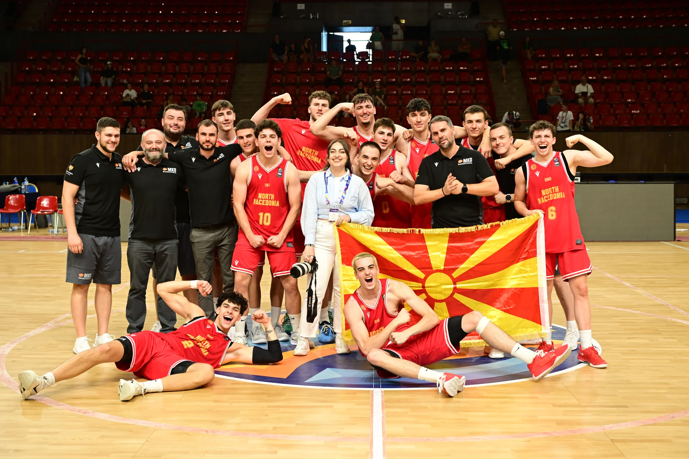 ЕП ДИВИЗИЈА Б „ПОД 20“- МАЖИ: Победнички крај и 17. место за Македонија!