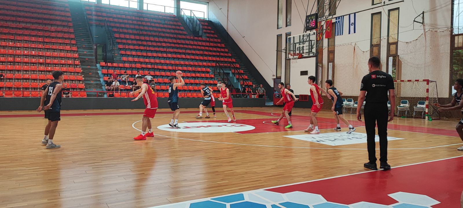 Швајцарците ги добија двете„контроли“ против македонската јуниорска селекција