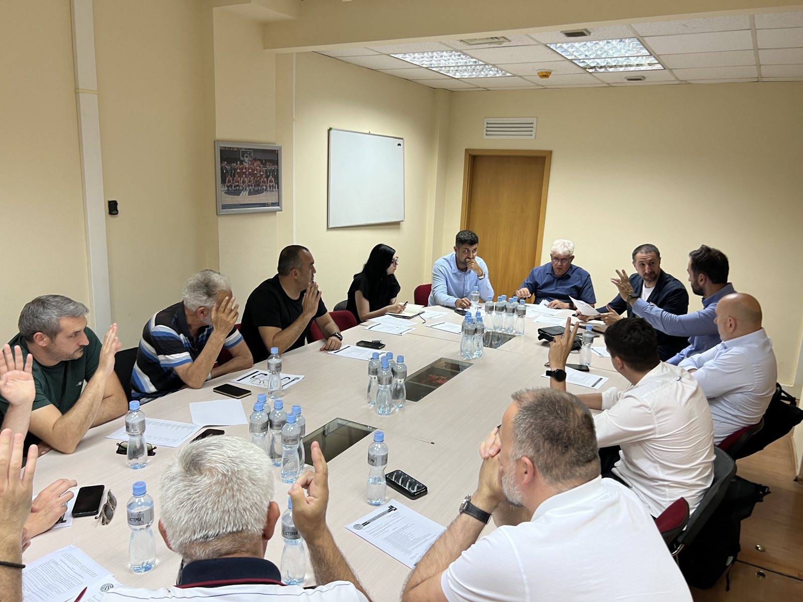 Одлуки на Управен одбор на КФСМ