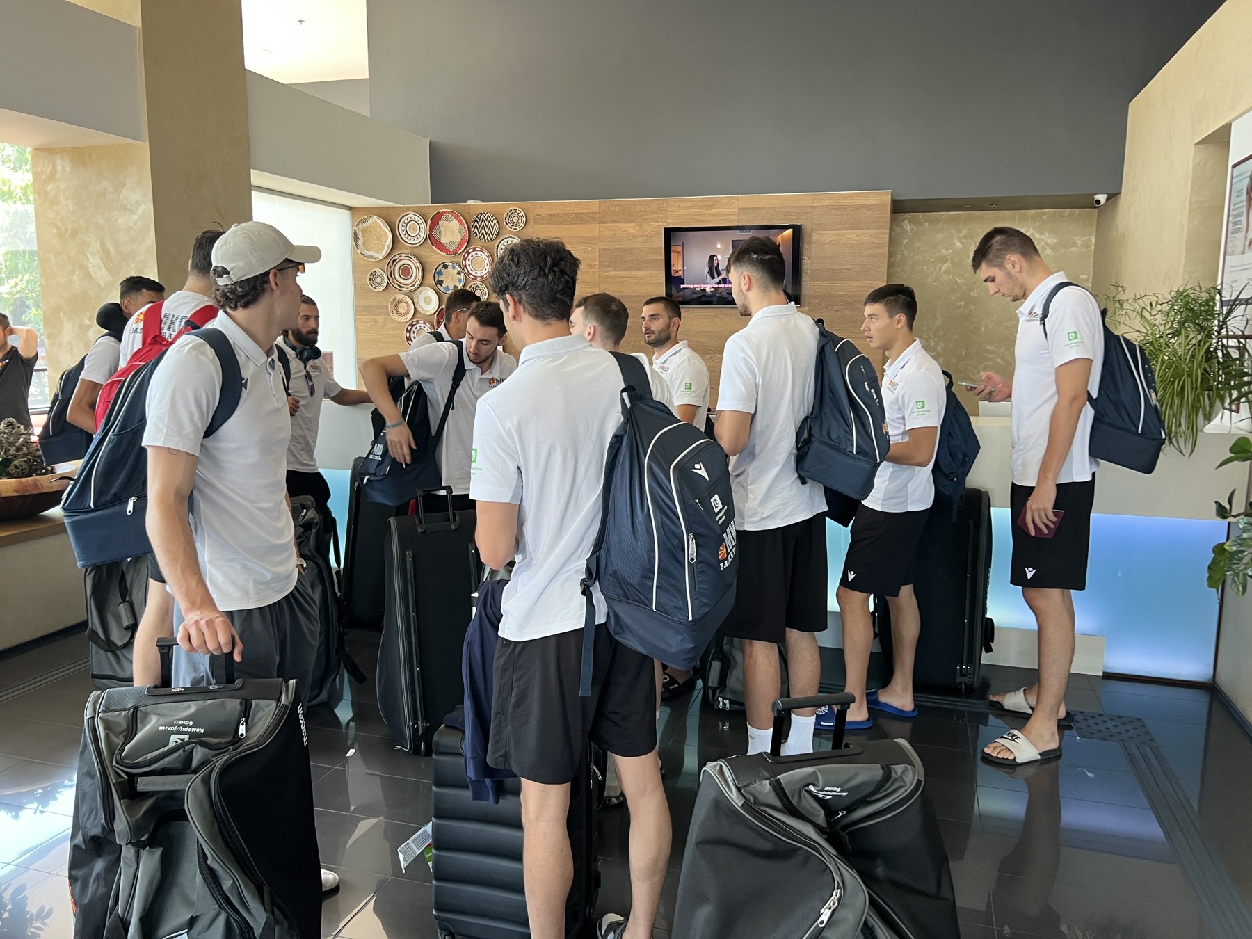 Сениорите се „преселија“ во Орадеа (ФОТО)