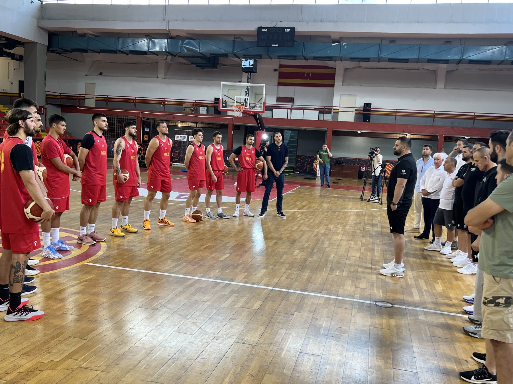 Стартуваа подготовките на машката сениорска репрезентација на Македонија