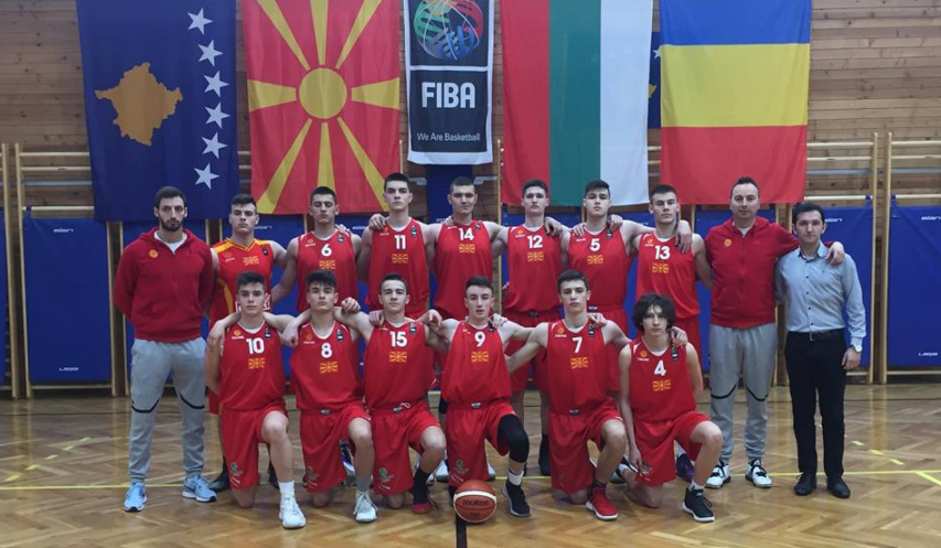 Репрезентацијата до 16 години се врати од турнирот во Косово со три победи